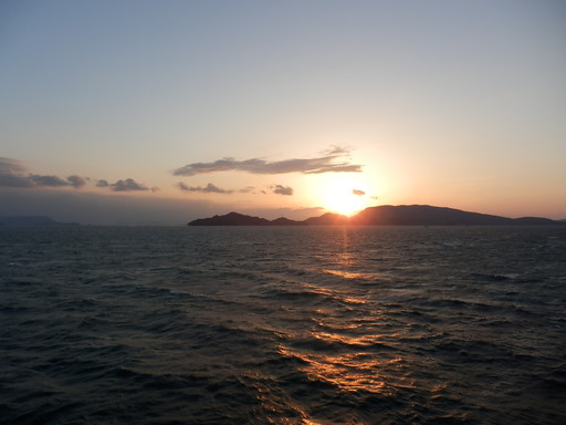 瀬戸内海に沈む夕日