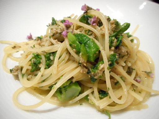 牡蠣と菜の花のアーリオオーリオ スパゲッティー