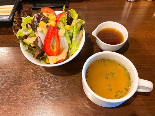 ランチスープとサラダ