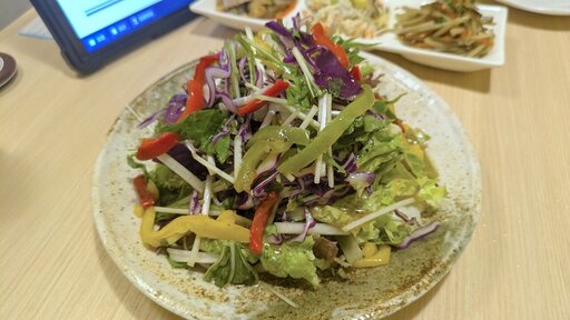 産地直送朝どれ野菜の和風サラダ