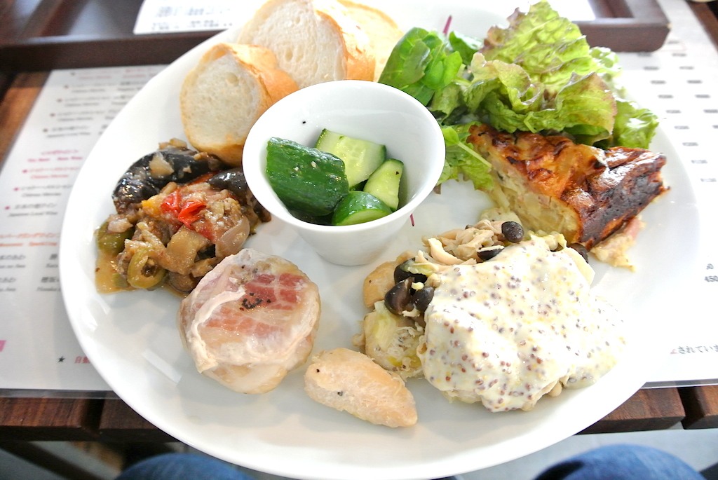 http://lunch.tokyo-review.com/image/DSC_0316.jpg