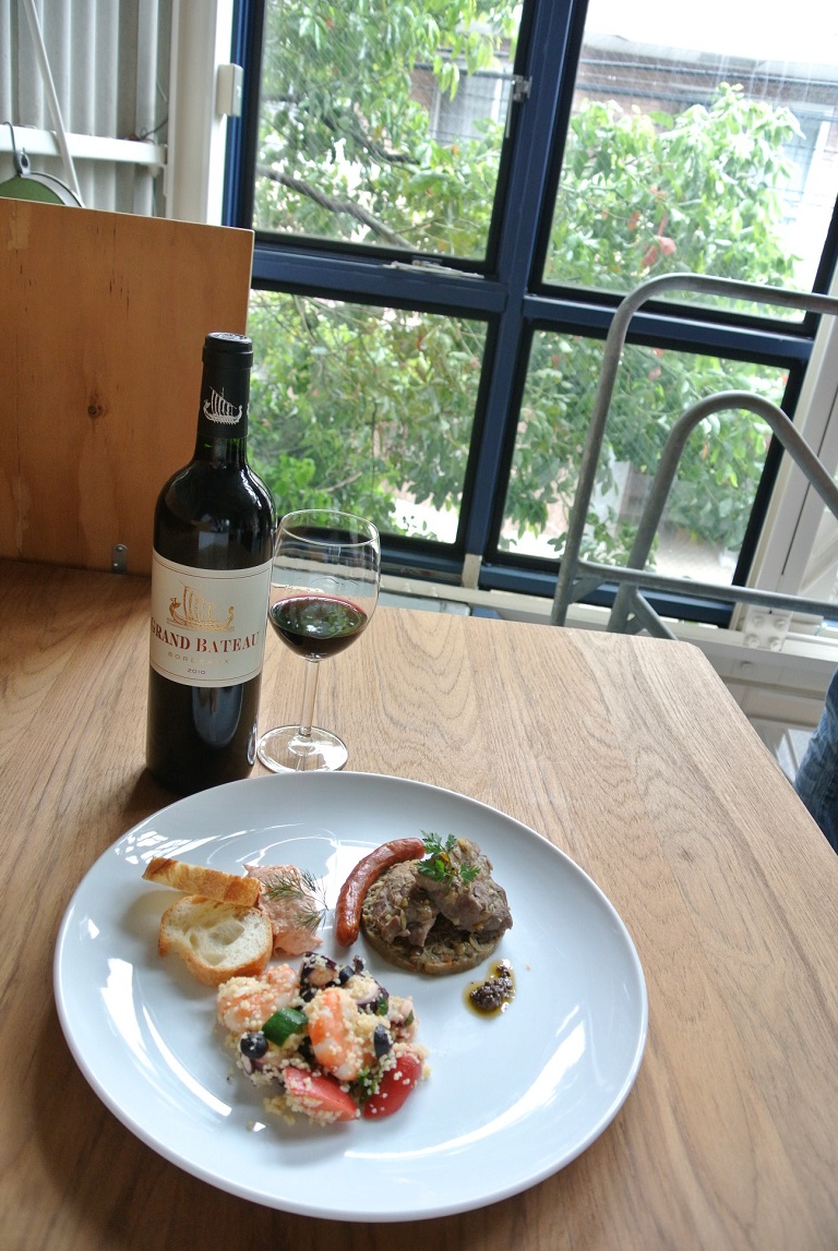 http://lunch.tokyo-review.com/image/DSC_1869.JPG