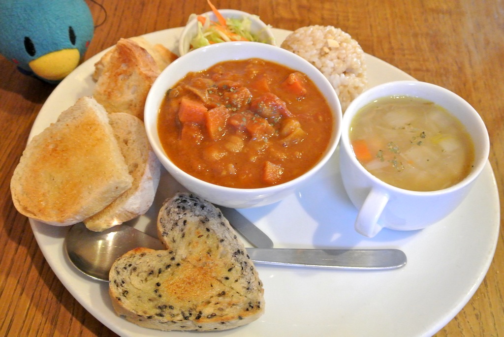 http://lunch.tokyo-review.com/image/DSC_4846.JPG