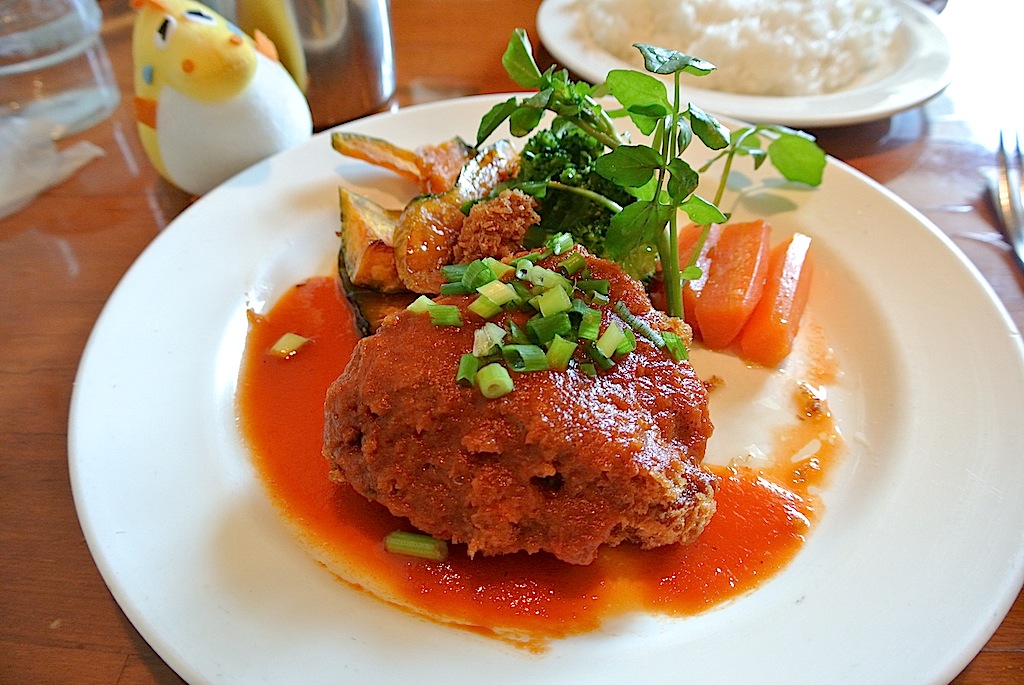 http://lunch.tokyo-review.com/image/DSC_7526.JPG