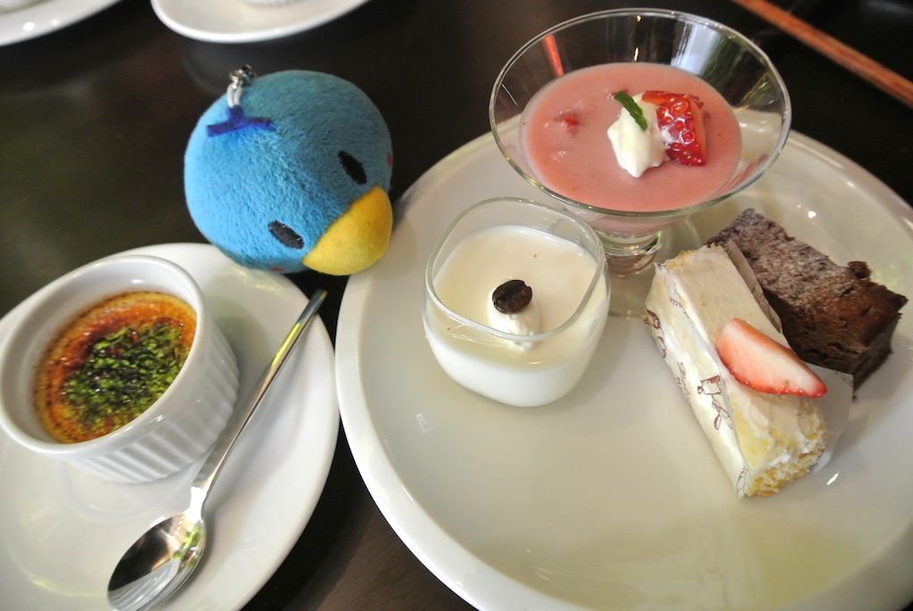 http://lunch.tokyo-review.com/image4/DSC_0478.JPG