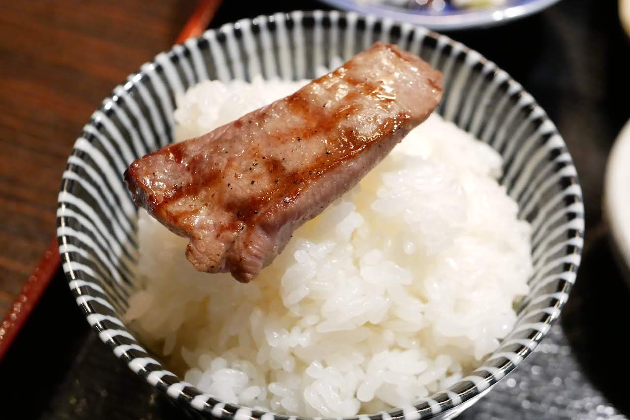 http://lunch.tokyo-review.com/images/1330109.jpg