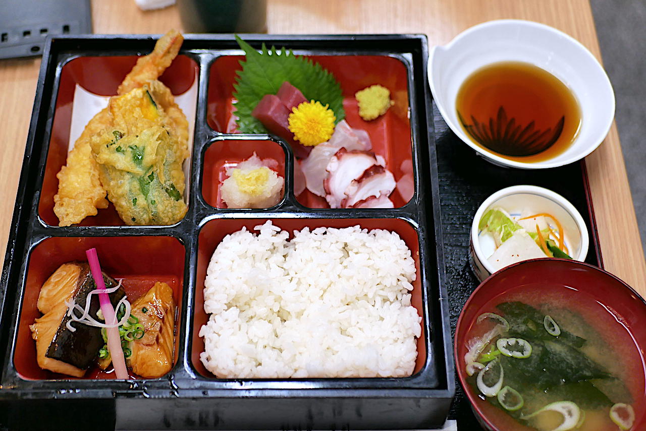 http://lunch.tokyo-review.com/images/1510714.jpg