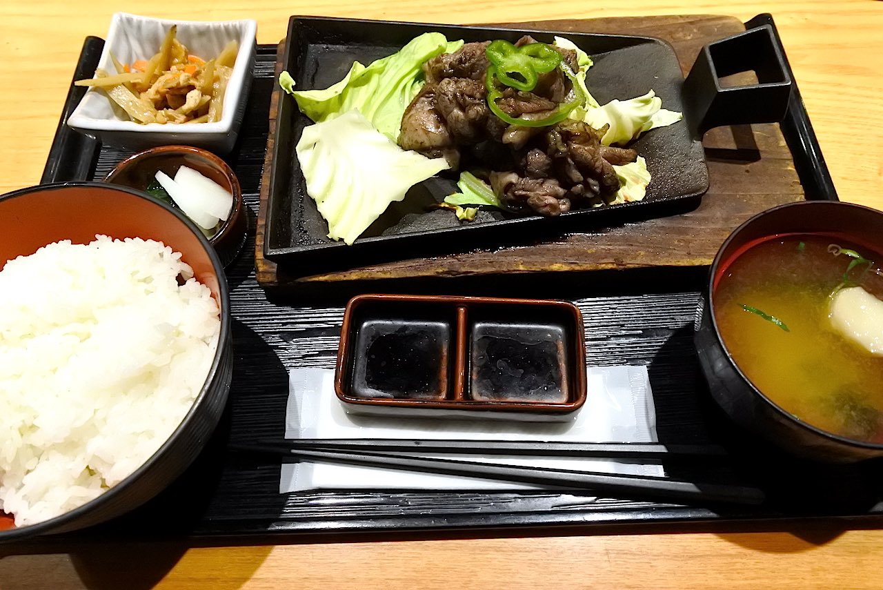 http://lunch.tokyo-review.com/images2/DSC_5497.jpg